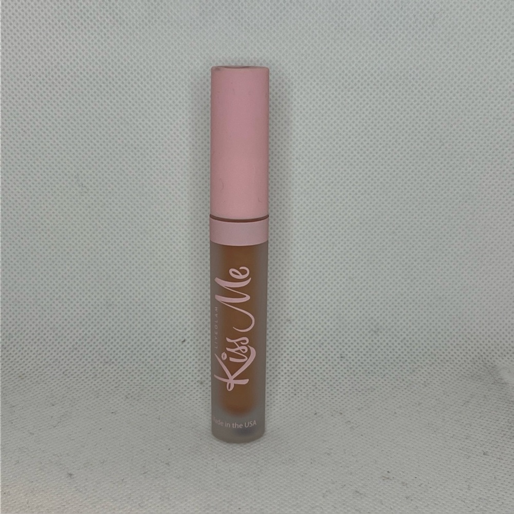 Kiss Me Lip Gloss Flirt
